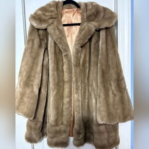 Elegant Perisian Tan Faux Fur Coat. XL